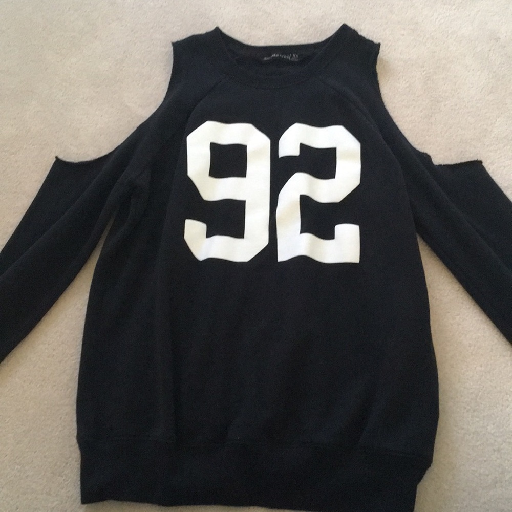 Abercrombie & Fitch black sweatshirt